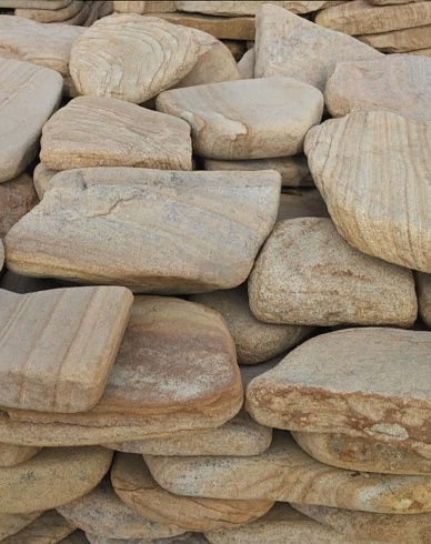 Kamenclub.ru: Песчаник пластушка галтованный желтый с рисунком (3 см)  купить в Мариуполе плитняк - пластушка желтый песчаник 21000 руб/м3   фото КАМЕНЬ КЛУБ