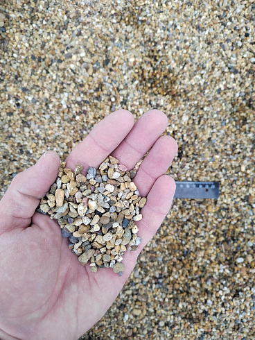 Галька речная окат (рыжая) фр.3-5 мм купить в Мариуполе 