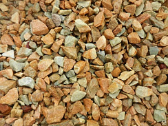 Kamenclub.ru: Щебень крошка желтый (ЗЛАТОЛИТ) фр. 3-5 мм.  купить в Мариуполе златолит золотистый, бежевый, желтый мрамор 12 000 руб/т   фото КАМЕНЬ КЛУБ