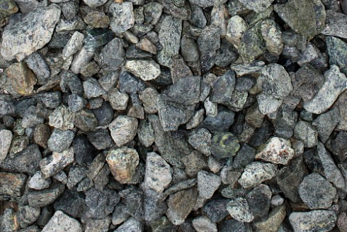 Kamenclub.ru: Щебень крошка зеленый (змеевик) фр. 3-5 мм  купить в Мариуполе камень змеевик зеленый, салатовый светло-зеленый мраморная каменная декоративная крошка 9000 руб/т   фото КАМЕНЬ КЛУБ