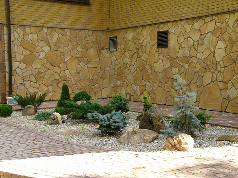 Kamenclub.ru: Песчаник пластушка желтый с разводом под дерево (2 см)  купить в Мариуполе плитняк желтый с разводами, желтый, рыжий, серый песчаник пластушка рваная ландшафтная 11 000 руб/м3   фото КАМЕНЬ КЛУБ