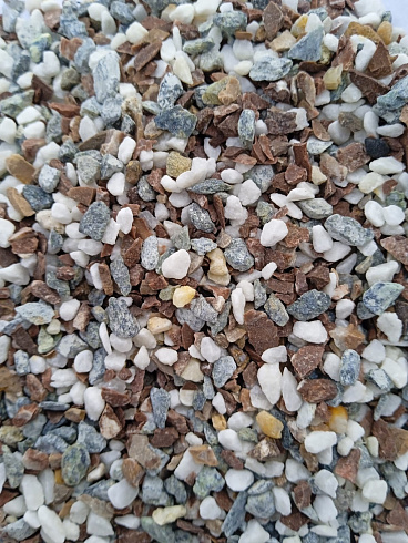 Kamenclub.ru: Мраморная крошка (щебень крошка микс: белый-зеленый-розовый) фр. 5-10 мм  купить в Мариуполе мрамор белый, зеленый, розовый, разноцветный, молочный декоративная ландшафтная мраморная крошка 9500 руб/т   фото КАМЕНЬ КЛУБ