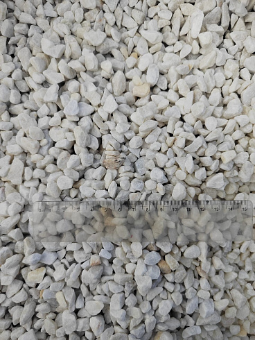 Kamenclub.ru: Мраморная крошка, щебень, цвет-белый, фр. 5-10 мм.  купить в Мариуполе мрамор белый, айвори, молочный мраморная каменная крошка ландшафтная 12000 руб/т   фото КАМЕНЬ КЛУБ