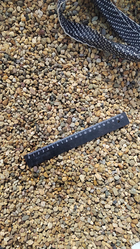 Kamenclub.ru: Галька окат (серо-желтая) фр.5-10 мм. купить  в Мариуполе галька речная рыжий, желтый, рыжий, серо-желтый речная окатанная галька декоративная 5000 руб/т   фото КАМЕНЬ КЛУБ