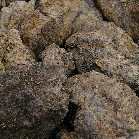 фото Змеевик салатовый  (фр. 70-100 мм)  купить в Мариуполе в интернет-портале КАМЕНЬ КЛУБ