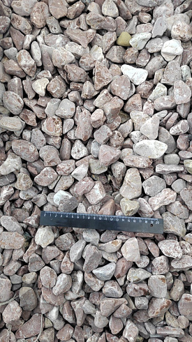 Kamenclub.ru: Мраморная крошка (щебень галтованный розовый) фр.20-40 мм.  купить в Мариуполе мрамор розовый, красный оголтованный округлый щебень  15000 руб/т   фото КАМЕНЬ КЛУБ