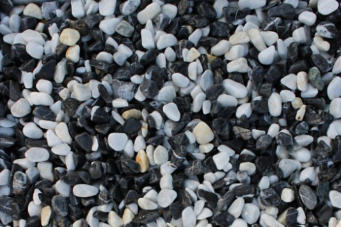 Kamenclub.ru: Мраморная крошка (щебень галтованный микс:: серый-зеленый-розовый) фр.10-20 мм.  купить в Мариуполе мрамор серый, зеленый, розовый щебень окатанный округлый декоративный ландшафтный 15500 руб/т   фото КАМЕНЬ КЛУБ