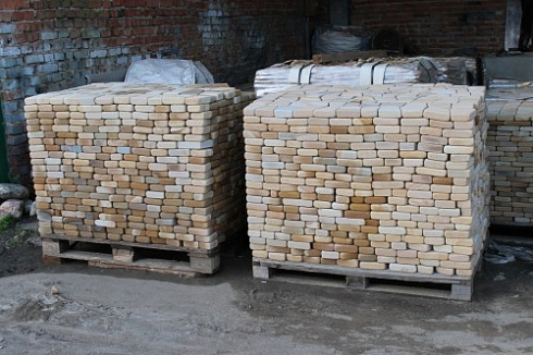 Kamenclub.ru: Песчаник брусчатка (Готика) art PSG-L-01  купить в Мариуполе    2300 руб/кв.м   фото КАМЕНЬ КЛУБ