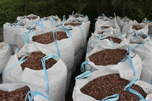 Kamenclub.ru: Мраморная крошка (щебень крошка розовый) фр. 20-40 мм.  купить в Мариуполе мрамор розовый, красный мраморная крошка декоративная 11000 руб/т   фото КАМЕНЬ КЛУБ