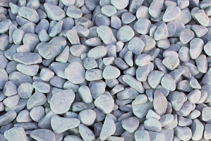 Kamenclub.ru: Мраморная крошка (щебень галтованный белый), фр.20-40 мм.  купить в Мариуполе мрамор белый бежевый молочный мраморный щебень декоративный 17000 руб/т   фото КАМЕНЬ КЛУБ