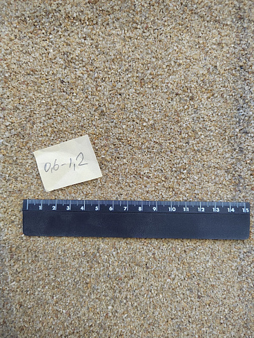 Кварцевый песок для площадок фр. 0,6-1,2 мм.  купить в Мариуполе фото Камень Клуб