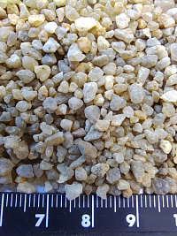 Кварцевый песок для водоподготовки фр. 1,6-3 мм.  купить в Мариуполе фото Камень Клуб