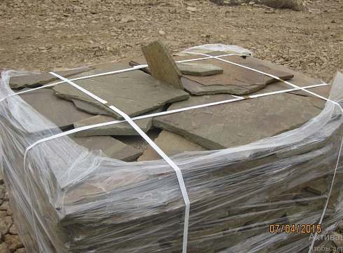 Kamenclub.ru: Песчаник пластушка серо-зеленый (1,5 см)  купить в Мариуполе плитняк - пластушка серо-зеленый, серый, зеленый пластушка рваная ландшафтная колотая 10200 руб/м3   фото КАМЕНЬ КЛУБ