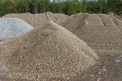 Kamenclub.ru: Галька окат (серо-желтая) фр.10-20 мм. купить  в Мариуполе галька серо-желтая, рыжая, серый речная окатанная округлая галька 5000 руб/т   фото КАМЕНЬ КЛУБ