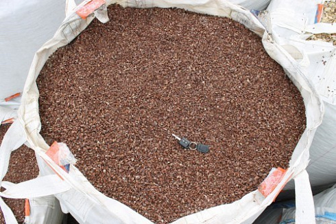 Kamenclub.ru: Мраморная крошка (щебень крошка розовый) фр. 5-10 мм.  купить в Мариуполе мрамор розовый, красный щебень колотый ландшафтный декоративный  11000 руб/т   фото КАМЕНЬ КЛУБ