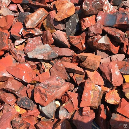 Kamenclub.ru: Щебень крошка красный (ЯШМА) фр. 5-10 мм.  купить в Мариуполе крошка каменная яшмы красный, бордовый, темно-красный декоративная крошка ландшафтная каменная яшмоидная 8500 руб/т   фото КАМЕНЬ КЛУБ