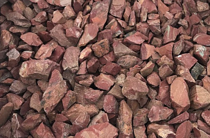 Kamenclub.ru: Щебень крошка красный (ЯШМА) фр. 20-40 мм.  купить в Мариуполе яшма красный, бордовый декоративный ландшафтный щебень 9000 руб/т   фото КАМЕНЬ КЛУБ