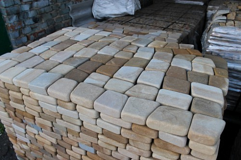 Kamenclub.ru: Песчаник брусчатка (Готика) art PSG-L-01  купить в Мариуполе    2300 руб/кв.м   фото КАМЕНЬ КЛУБ