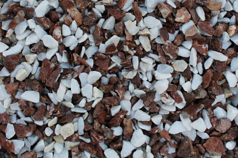 Kamenclub.ru: Мраморная крошка (щебень крошка микс : белый-черный-розовый) фр. 3-5 мм.  купить в Мариуполе мрамор белый, черный, розовый, разноцветный мраморная каменная крошка декорвтивная 12000 руб/т   фото КАМЕНЬ КЛУБ